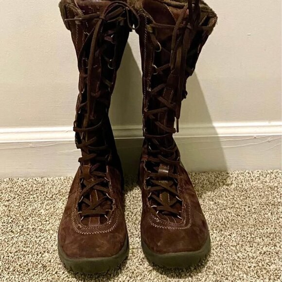 Helly Hansen Tall Quilted Winter Boots - Size 7 - Picture 1 of 5